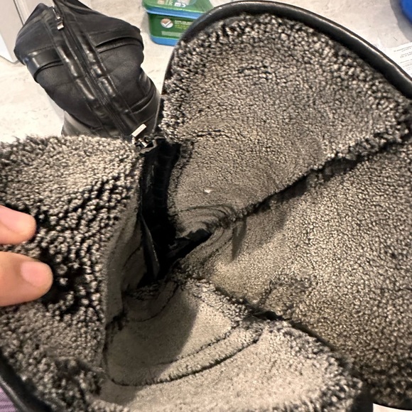 Knee boots size 9 - Picture 3 of 3